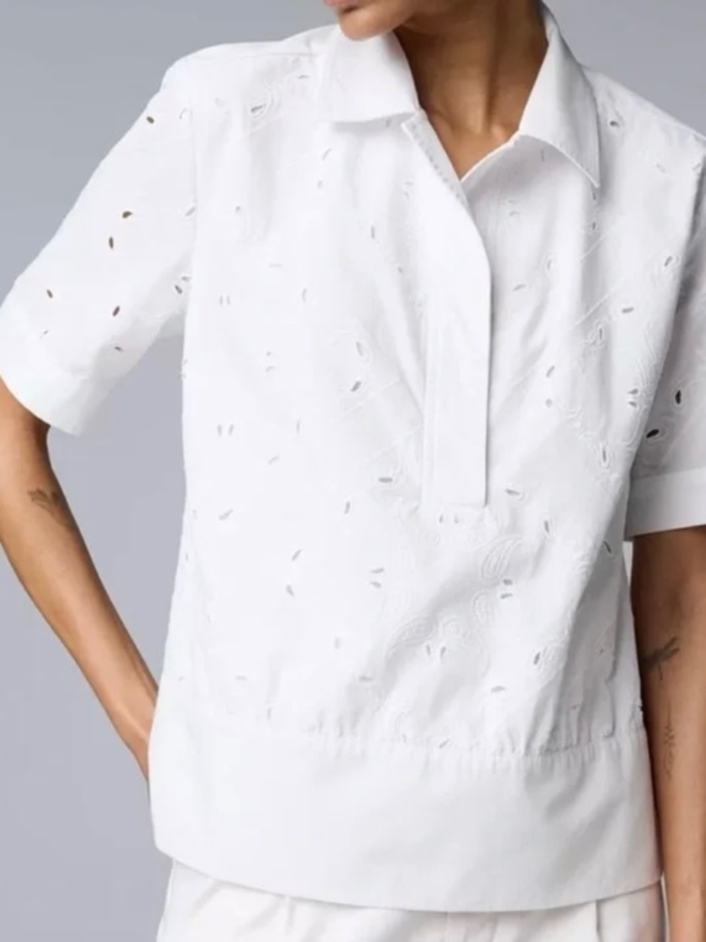 Simply Vera Wang White Eyelet Top Size XS NWOT